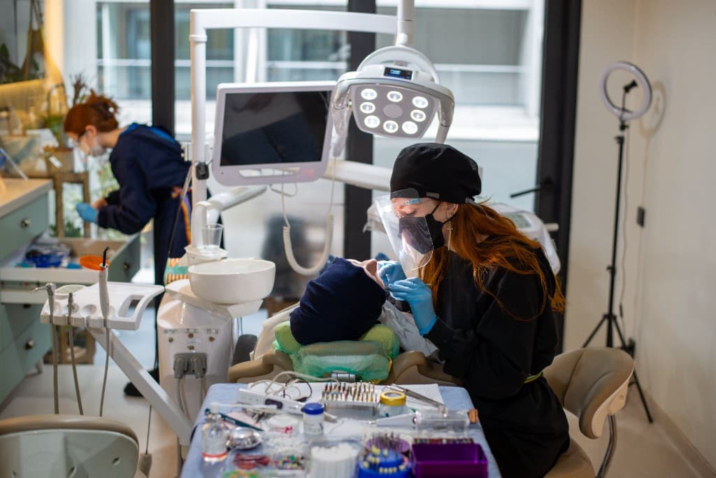 Dental implant models used in patient education